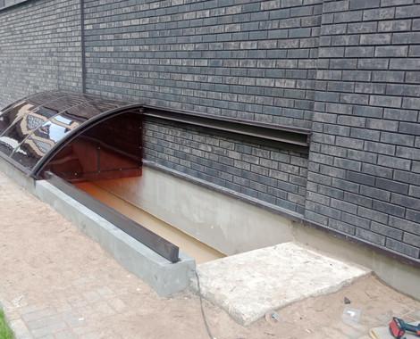 Раздвижные козырьки для приямка / полуподвала ФЛАГМАН от производителя — фото 4